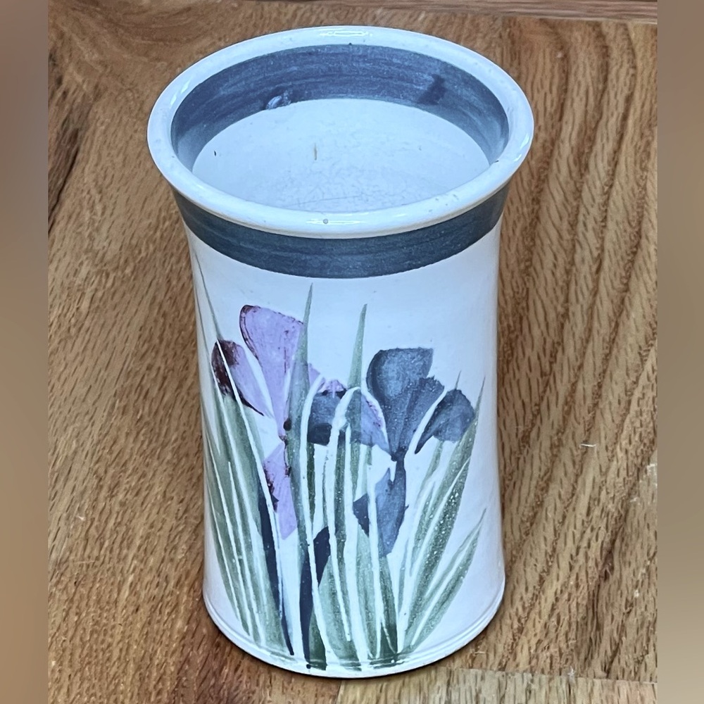 Iris Design Pottery Vase